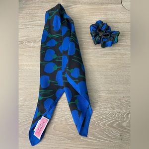 Kate spade scrunchie with tie- blue floral